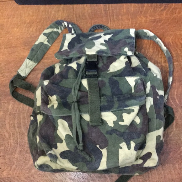 Camouflage Canvas Backpack Green - Picture 2 of 6